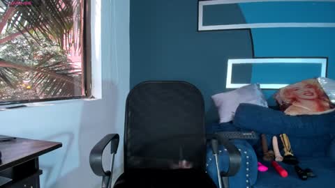 Snapshot of brunettesexyy0 chatting on January 21, 2025, 4:05 pm brunette online show from January 21, 2025, 4:05 pm