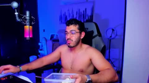 Bruno online show from November 23, 2025, 7:19 am