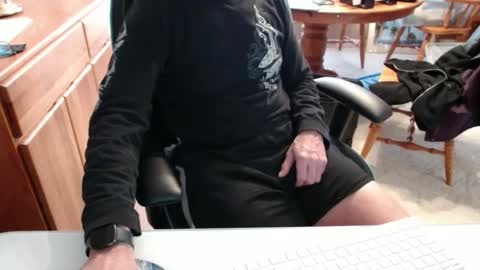 Snapshot of brussells chatting on December 8, 2024, 5:11 pm Brussells online show from December 8, 2024, 5:11 pm