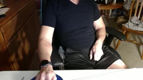 Snapshot of brussells chatting on December 17, 2024, 3:28 pm Brussells online show from December 17, 2024, 3:28 pm