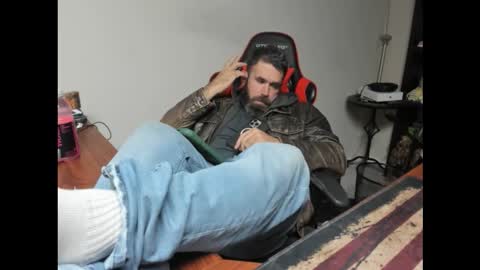 BRUTALMASTER1983 online show from November 25, 2025, 7:52 am