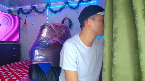 BRYAM INDEPENDENT MODEL online show from December 16, 2024, 2:15 am