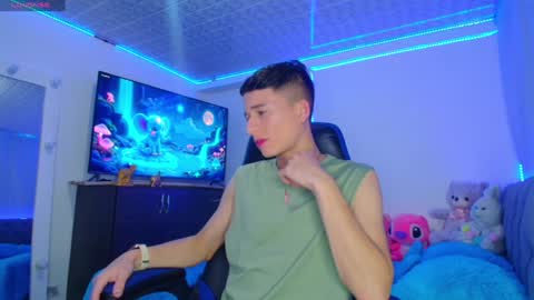 BRYAM INDEPENDENT MODEL online show from January 21, 2025, 2:11 am