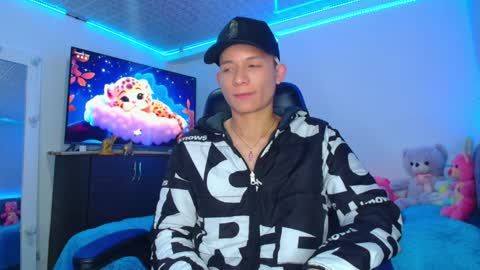 BRYAM INDEPENDENT MODEL online show from January 23, 2025, 5:35 am