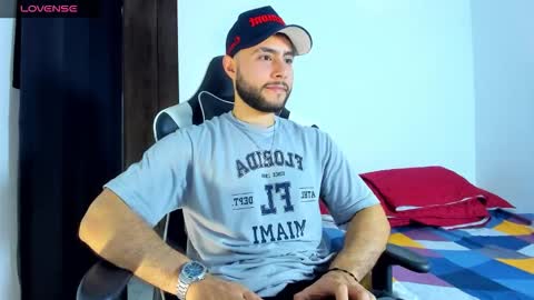 bryan_oficials online show from September 9, 2025, 2:22 am