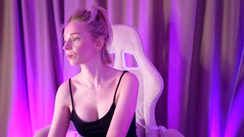 Snapshot of bubbling_crush chatting on March 10, 2025, 10:45 pm bubbling_crush online show from March 10, 2025, 10:45 pm