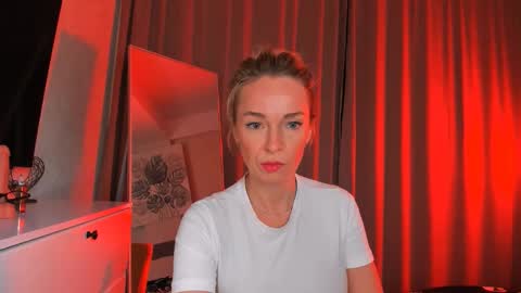 Snapshot of bubbling_crush chatting on November 25, 2025, 11:27 pm bubbling_crush online show from November 25, 2025, 11:27 pm