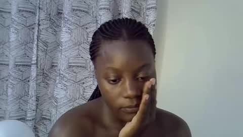 bubbly_ass30 online show from November 28, 2025, 6:21 pm