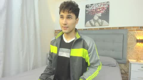 Snapshot of buddy_whitte chatting on January 21, 2025, 11:24 am Buddy Whitte online show from January 21, 2025, 11:24 am