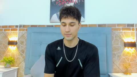 Snapshot of buddy_whitte chatting on March 11, 2025, 2:29 pm Buddy Whitte online show from March 11, 2025, 2:29 pm