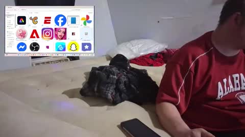 Snapshot of budsonly33 chatting on November 22, 2025, 10:47 am budsonly33 online show from November 22, 2025, 10:47 am