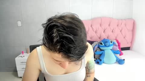 Snapshot of bug2025 chatting on October 9, 2025, 4:16 pm bug2025 online show from October 9, 2025, 4:16 pm