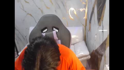 Snapshot of bull_cam chatting on September 18, 2025, 7:05 pm bull_cam online show from September 18, 2025, 7:05 pm