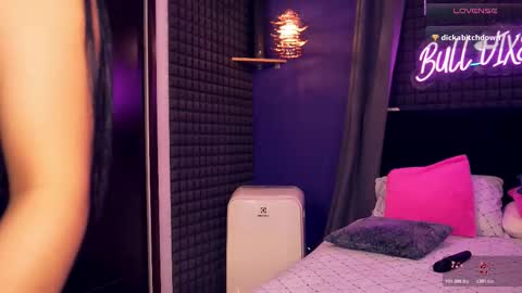 Bunny and The Rock online show from November 27, 2025, 12:18 pm