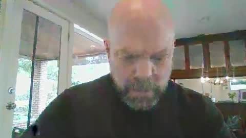 Snapshot of bulldog302w chatting on December 6, 2024, 7:01 pm bulldog302w online show from December 6, 2024, 7:01 pm