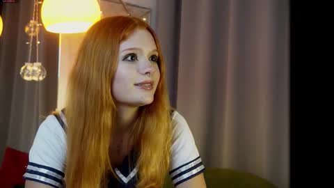 Snapshot of bunny_booo chatting on December 17, 2025, 9:21 pm Bunny online show from December 17, 2025, 9:21 pm