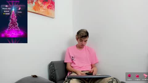 Snapshot of bunny_maxxi chatting on December 24, 2024, 2:12 pm bunny online show from December 24, 2024, 2:12 pm