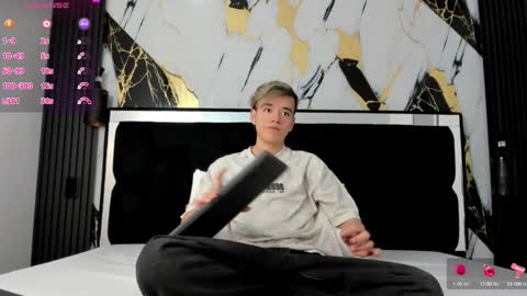 Snapshot of bunny_maxxi chatting on December 26, 2024, 12:49 pm bunny online show from December 26, 2024, 12:49 pm