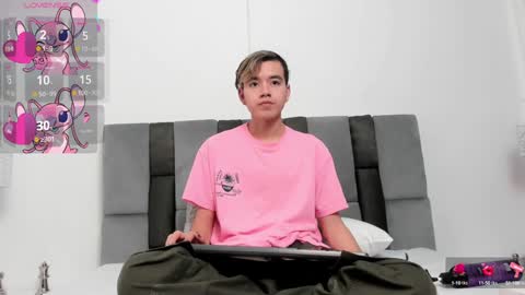 Snapshot of bunny_maxxi chatting on January 12, 2025, 1:05 pm bunny online show from January 12, 2025, 1:05 pm