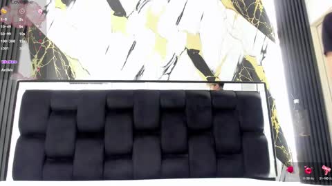 Snapshot of bunny_maxxi chatting on January 19, 2025, 1:01 pm bunny online show from January 19, 2025, 1:01 pm