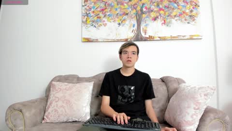 Snapshot of bunny_maxxi chatting on February 1, 2025, 12:37 pm bunny online show from February 1, 2025, 12:37 pm