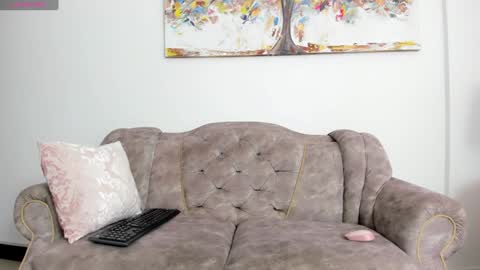 Snapshot of bunny_maxxi chatting on February 1, 2025, 3:39 pm bunny online show from February 1, 2025, 3:39 pm