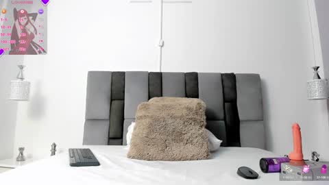 Snapshot of bunny_maxxi chatting on February 2, 2025, 3:39 pm bunny online show from February 2, 2025, 3:39 pm