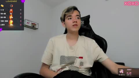 Snapshot of bunny_maxxi chatting on March 3, 2025, 3:20 pm bunny online show from March 3, 2025, 3:20 pm