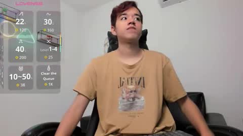 Snapshot of bunny_maxxi chatting on September 17, 2025, 12:29 pm bunny online show from September 17, 2025, 12:29 pm