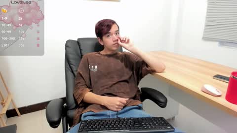 Snapshot of bunny_maxxi chatting on September 24, 2025, 12:30 pm bunny online show from September 24, 2025, 12:30 pm