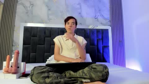 Snapshot of bunny_maxxi chatting on September 25, 2025, 12:42 pm bunny online show from September 25, 2025, 12:42 pm