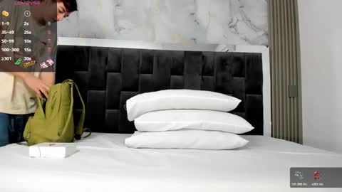 Snapshot of bunny_maxxi chatting on October 3, 2025, 12:13 pm bunny online show from October 3, 2025, 12:13 pm