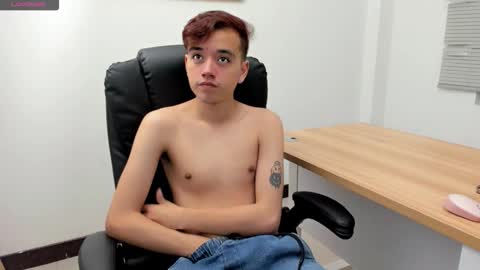 Snapshot of bunny_maxxi chatting on October 9, 2025, 12:36 pm bunny online show from October 9, 2025, 12:36 pm