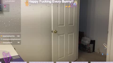 Snapshot of bunnycheekz chatting on December 10, 2024, 11:08 pm Tokki bunny online show from December 10, 2024, 11:08 pm