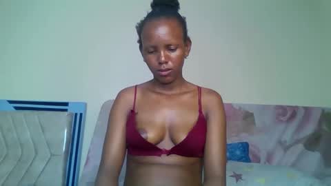 bunnydiva_ online show from November 6, 2025, 7:37 pm