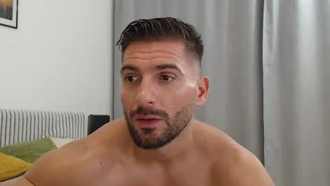 Snapshot of bunzdanny chatting on December 16, 2024, 7:54 pm BunzDanny online show from December 16, 2024, 7:54 pm