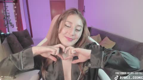 Im Val Welcome to my room My instagram Bubble cosmic online show from January 16, 2025, 5:11 am