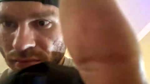 Snapshot of burnoutsboys789874829 chatting on November 3, 2025, 8:32 pm burnoutsboys789874829 online show from November 3, 2025, 8:32 pm