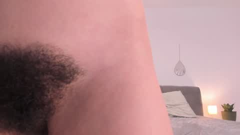 Snapshot of bush_woman chatting on December 5, 2024, 6:44 pm Larisa online show from December 5, 2024, 6:44 pm