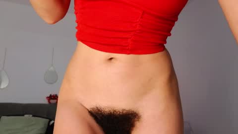 Snapshot of bush_woman chatting on January 17, 2025, 8:44 pm Larisa online show from January 17, 2025, 8:44 pm