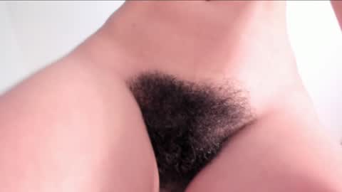 Snapshot of bush_woman chatting on February 3, 2025, 5:03 pm Larisa online show from February 3, 2025, 5:03 pm