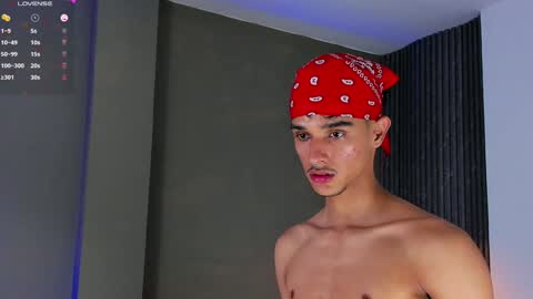 Snapshot of busterspinter chatting on December 15, 2024, 5:10 pm Buster independent model online show from December 15, 2024, 5:10 pm