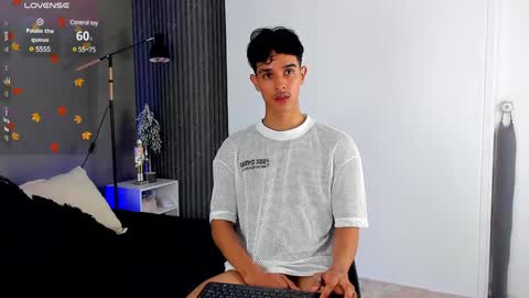 Snapshot of busterspinter chatting on December 18, 2024, 8:57 pm Buster independent model online show from December 18, 2024, 8:57 pm