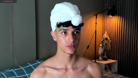 Snapshot of busterspinter chatting on December 24, 2024, 5:16 am Buster independent model online show from December 24, 2024, 5:16 am