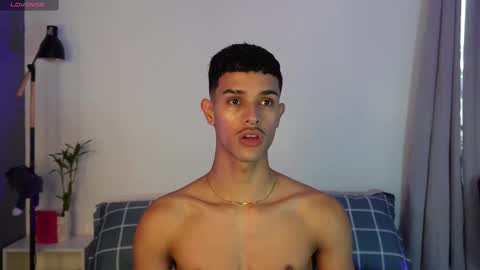 Snapshot of busterspinter chatting on November 23, 2025, 7:46 pm Buster independent model online show from November 23, 2025, 7:46 pm