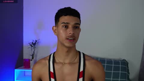 Snapshot of busterspinter chatting on November 27, 2025, 5:59 pm Buster independent model online show from November 27, 2025, 5:59 pm