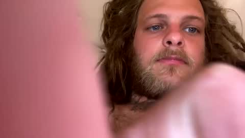 Snapshot of bustinyourbutt chatting on February 3, 2025, 4:35 am bustinyourbutt online show from February 3, 2025, 4:35 am