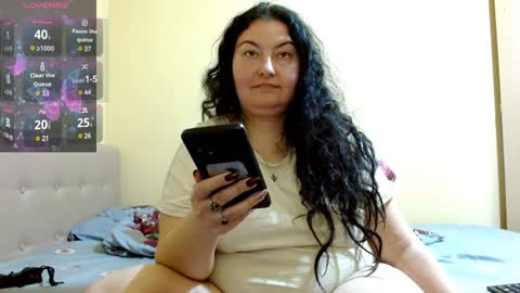 Snapshot of bustyemma chatting on January 30, 2025, 11:44 am Emma online show from January 30, 2025, 11:44 am