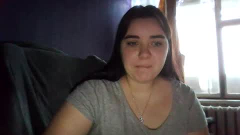 butterfly18988 online show from December 1, 2025, 12:32 pm