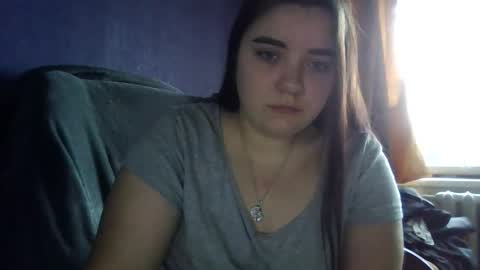 butterfly18988 online show from December 3, 2025, 9:18 am